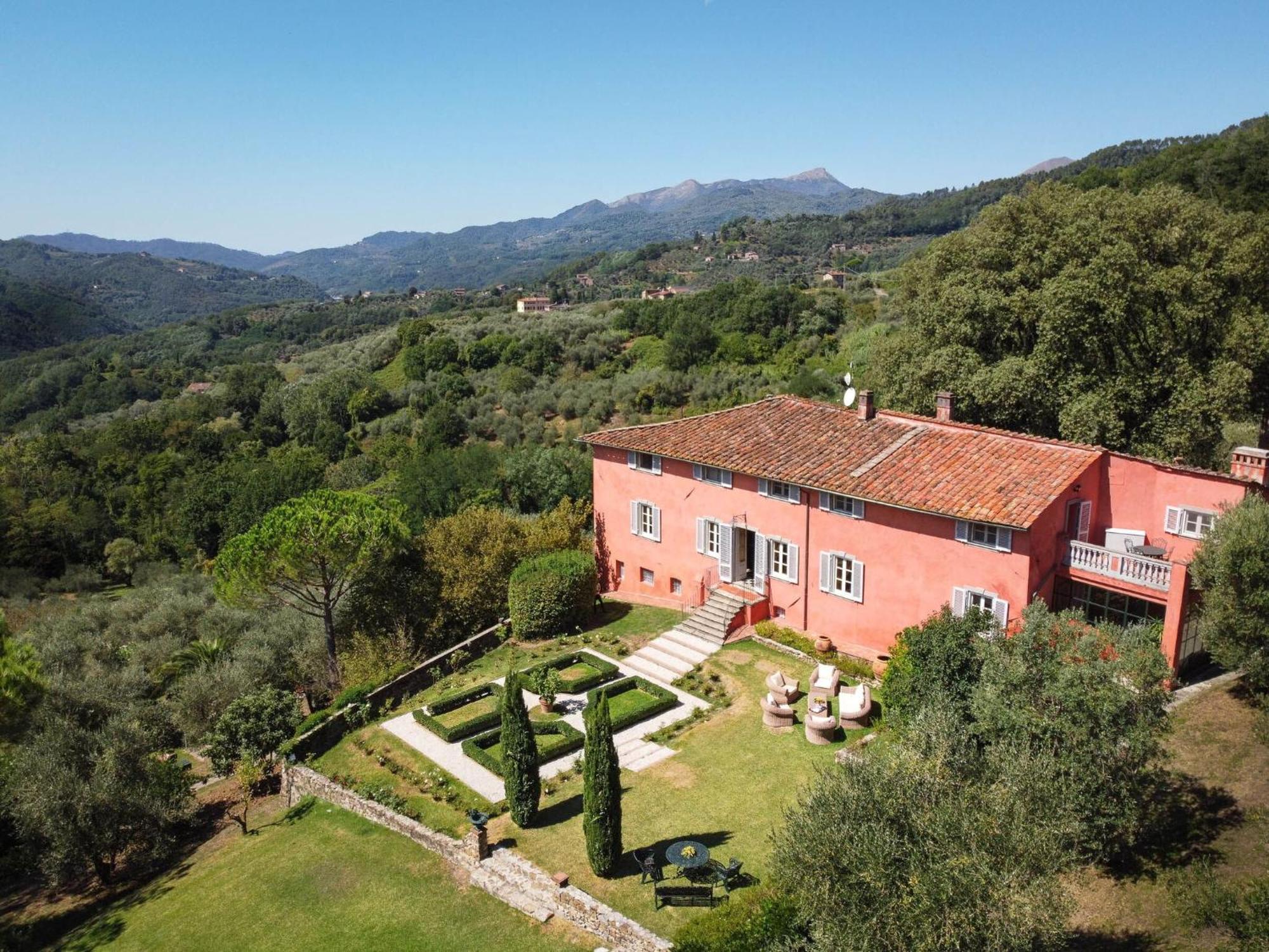 Villa Igea By Salogi Villas Mastiano Bagian luar foto